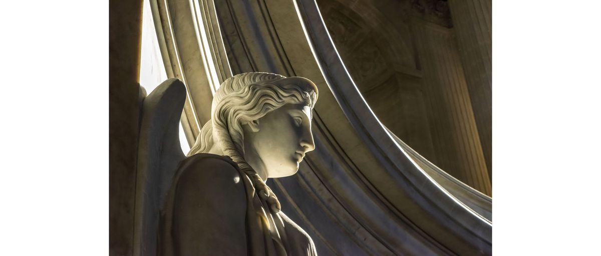 Victoire de James Pradier, crypte du Dôme des Invalides © Paris - Musée de l'Armée /Anne-Sylvaine Marre-Noël.