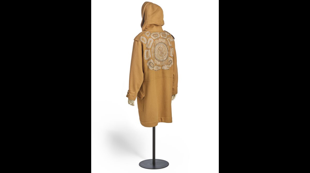 Dries van Noten (né en 1958), Duffle-coat, 2015, collection automne-hiver, Paris, Musée des Arts Décoratifs © MAD, Paris / Christophe Dellière
