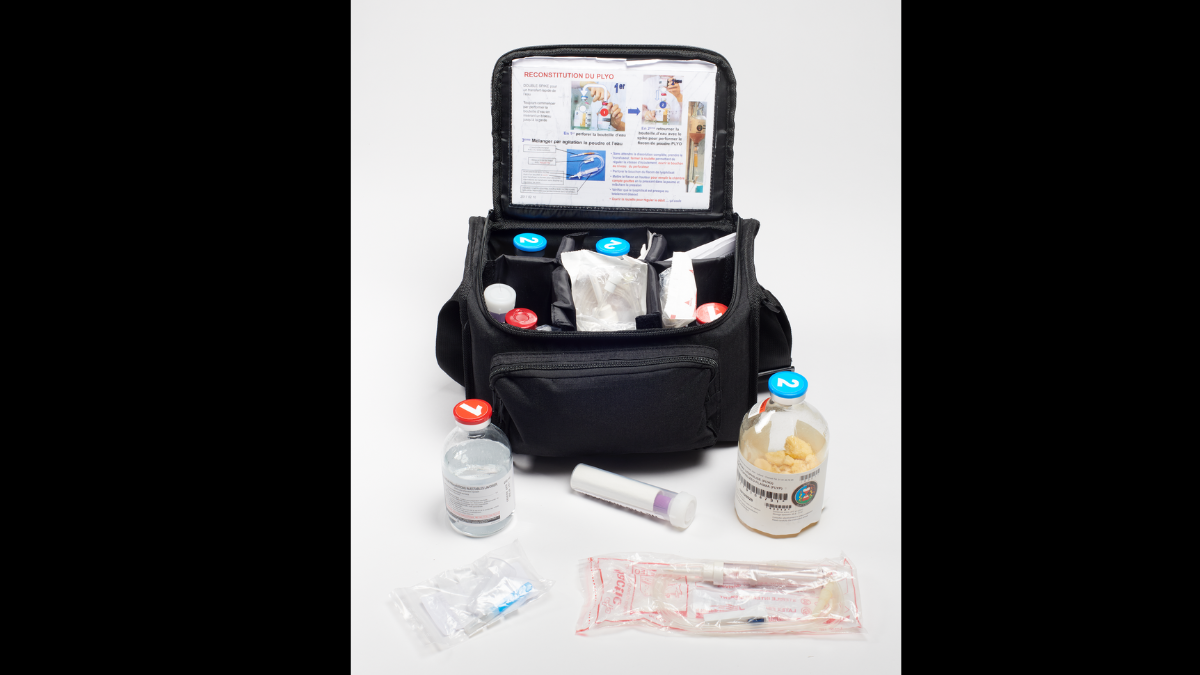 "Freeze-dried plasma", loaned by the Special Forces’ 1st chefferie du service de santé (Health Leadership) © Paris, Musée de l'Armée, Dist. RMN-Grand Palais / Thierry Ollivier