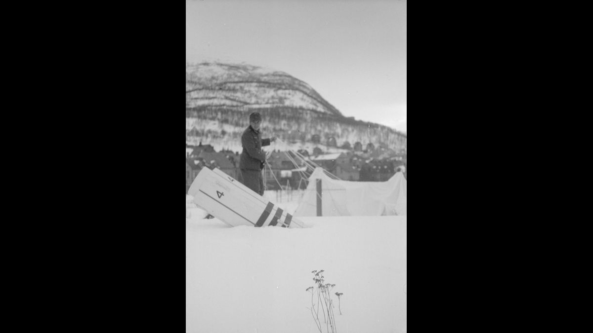 Opération Weserübung. Largage de matériel allemand par container.  / © Gerhard Böttger/PK Kriegsmarine//ECPAD/Défense/DAM 71 L13