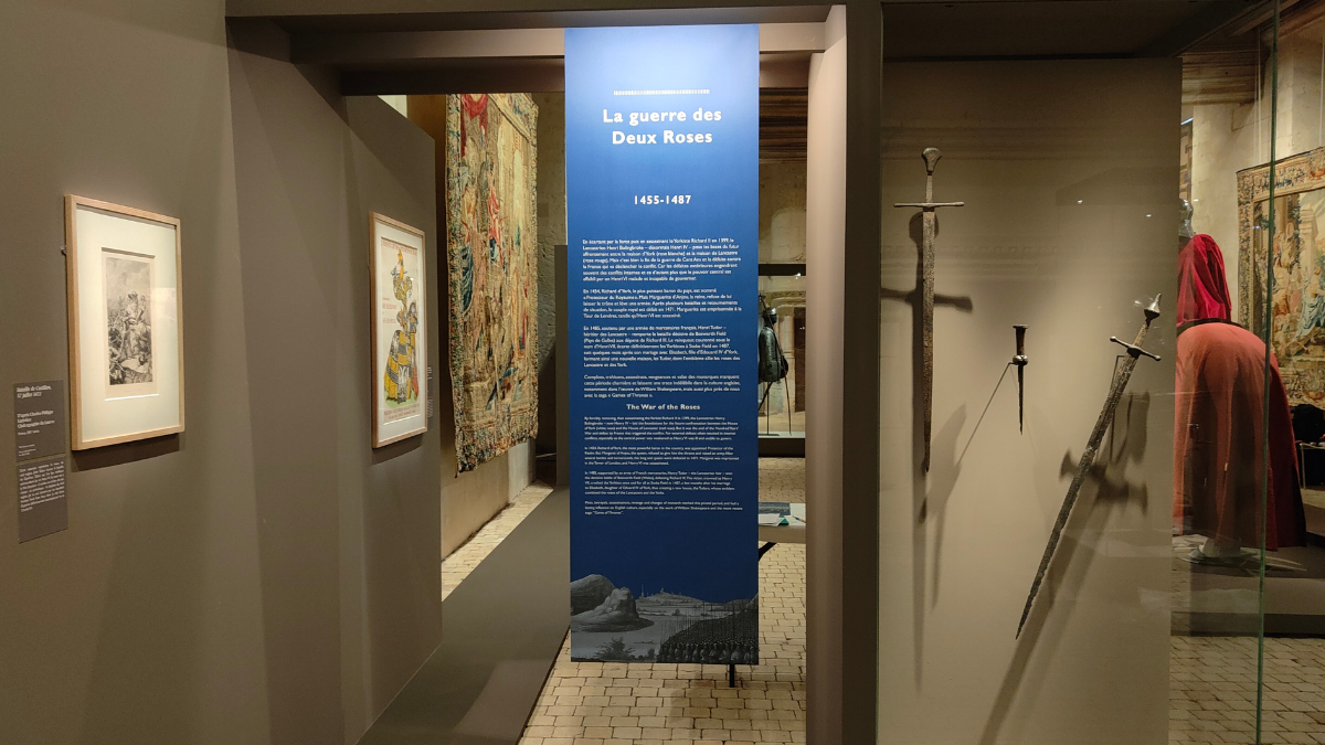 Exposition "Gagner la guerre de Cent Ans. Jean de Dunois, Jeanne d'Arc & leurs compagnons" - © Eve Bouzeret / Centre des monuments nationaux