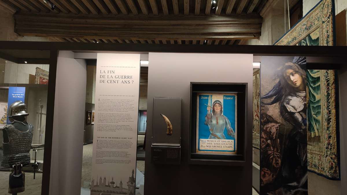 Exposition "Gagner la guerre de Cent Ans. Jean de Dunois, Jeanne d'Arc & leurs compagnons" - © Eve Bouzeret / Centre des monuments nationaux