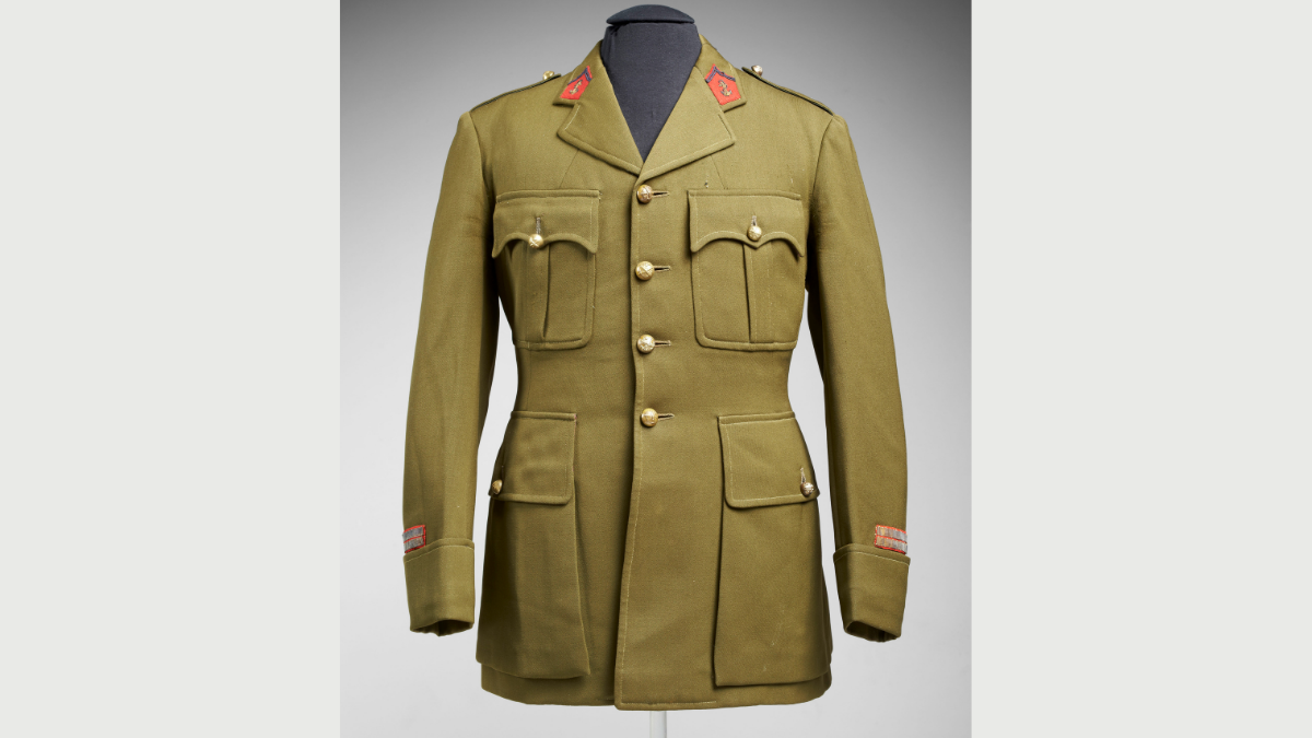 Vareuse modèle 1939 de lieutenant du 1er régiment d'artillerie coloniale (C) Paris, musée de l'Armée.