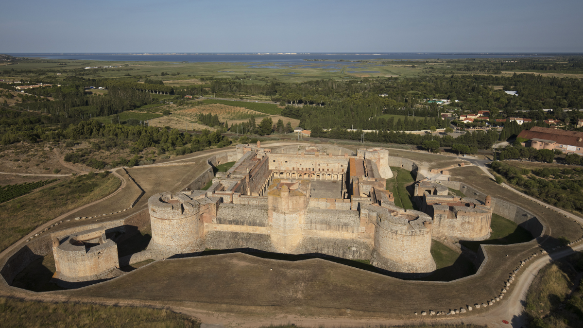 "La forteresse côté ouest" © Rémy Marion / Pôles d'images / Centre des monuments nationaux
