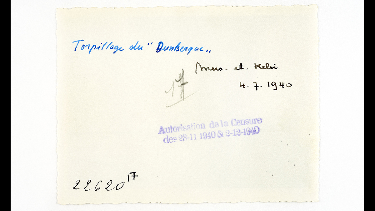 Bombardement de la rade de Mers el-Kébir - Cachet d’autorisation de la censure apposé sur chacune des photographies / Paris, musée de l'Armée, inv. 22620 / 30