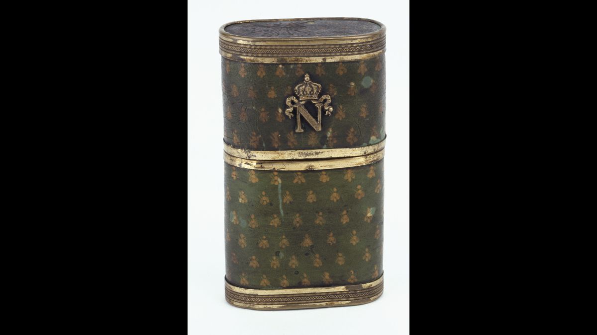 Encrier de campagne ayant appartenu à Napoléon Ier (C) Paris - Musée de l'Armée, Dist. RMN-Grand Palais / Pascal Segrette
