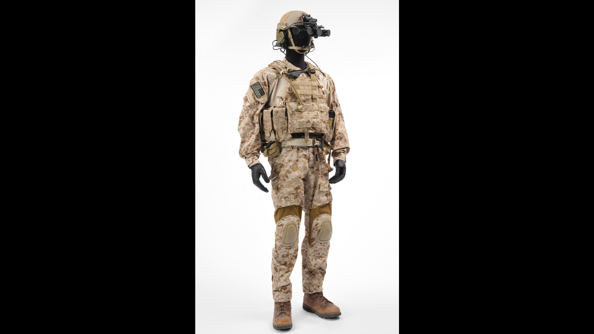 " An Operation Neptune's Spear SEAL Team 6 operative", Paris, Musée de l'Armée and loaned by the SIMMT © Paris – Musée de l'Armée, Dist, RMN-Grand Palais / Thierry Ollivier
