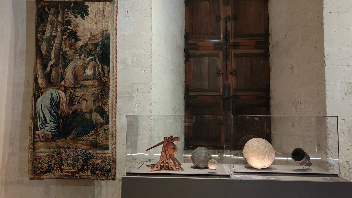 Exposition "Gagner la guerre de Cent Ans. Jean de Dunois, Jeanne d'Arc & leurs compagnons" - © Eve Bouzeret / Centre des monuments nationaux